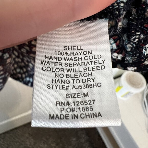 Alythea Ditsy Floral Flutter Sleeve Tie Front Cut Out V-neck Romper Split Back M - Picture 7 of 12